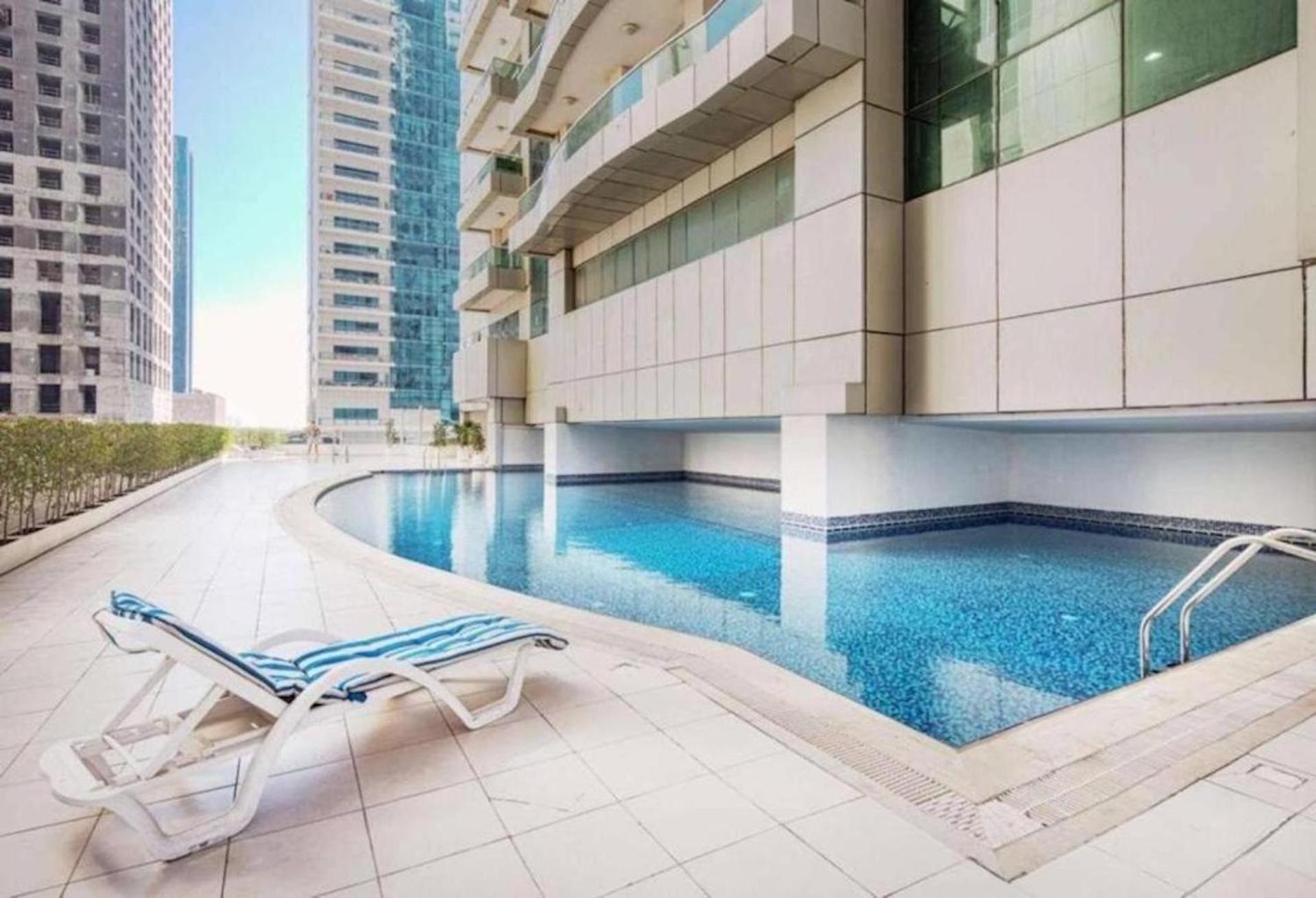 Urban Panda Hostel Marina Dubaï Extérieur photo